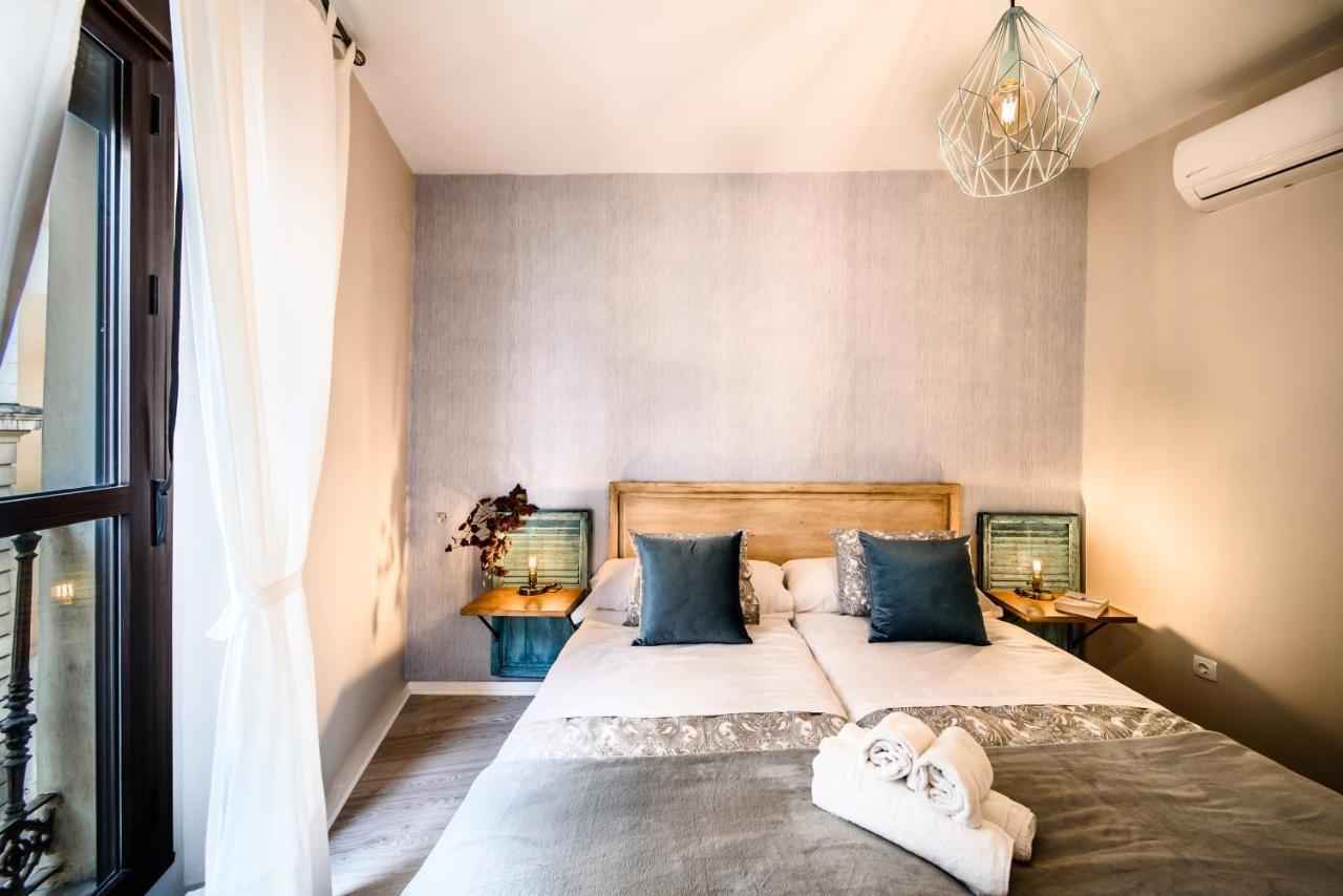 Apartamentos San Pedro Sevilla Eksteriør bilde