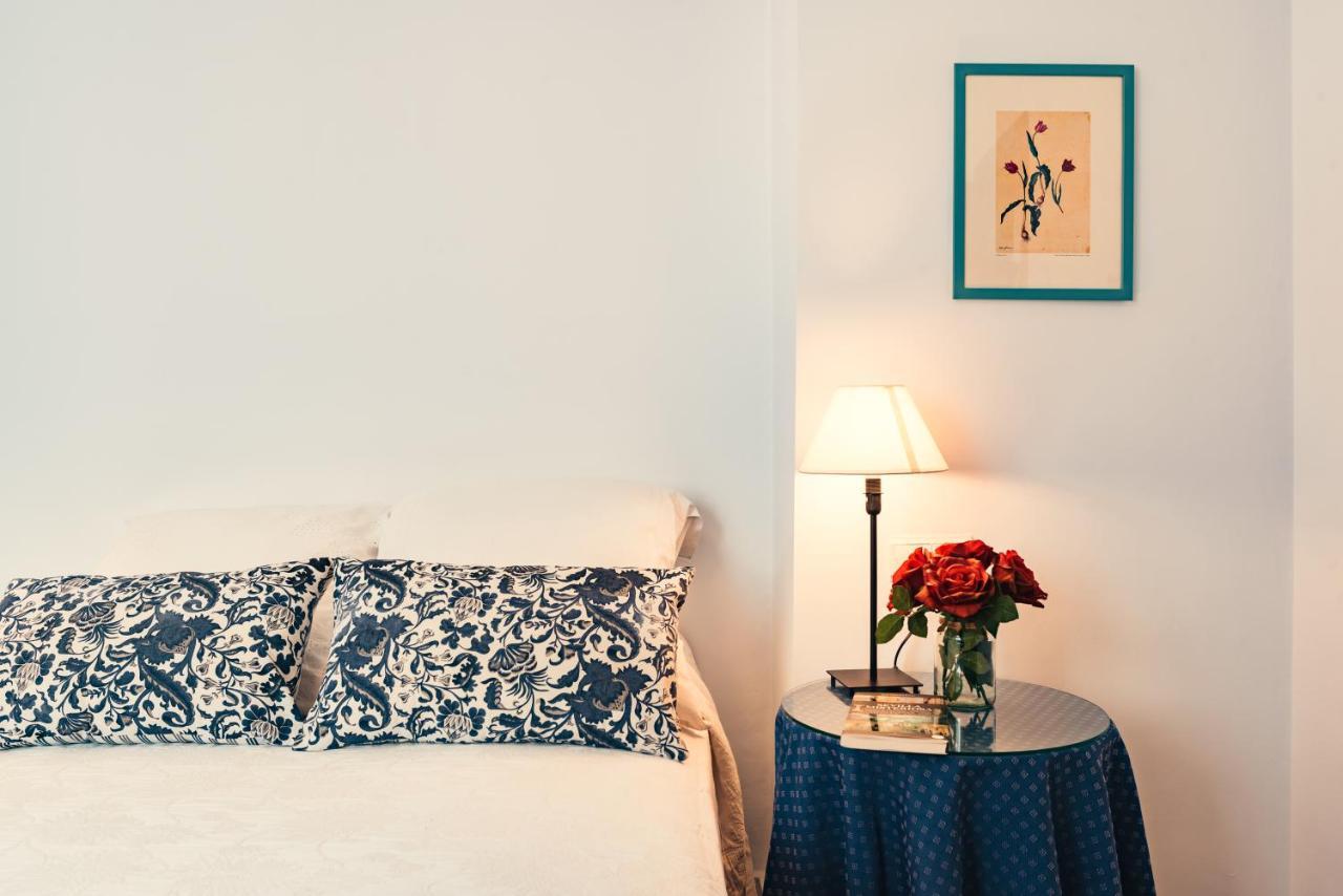 Apartamentos San Pedro Sevilla Eksteriør bilde