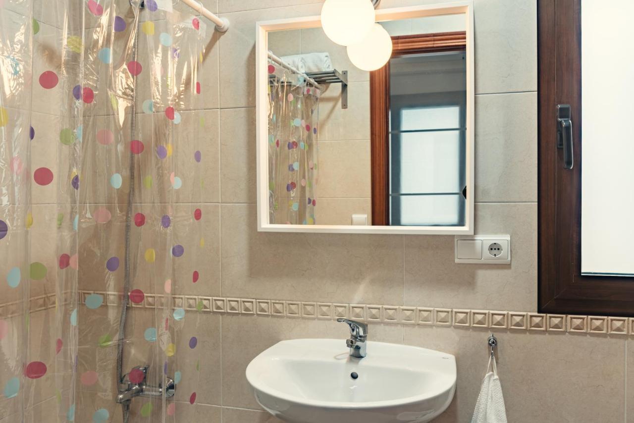 Apartamentos San Pedro Sevilla Eksteriør bilde