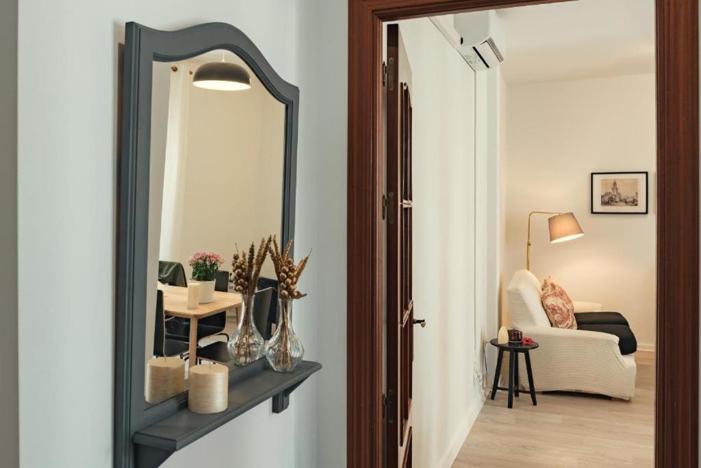 Apartamentos San Pedro Sevilla Eksteriør bilde